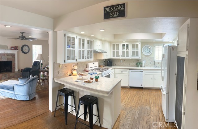 Detail Gallery Image 8 of 51 For 547 Ladera Pl, Arroyo Grande,  CA 93420 - 4 Beds | 4 Baths