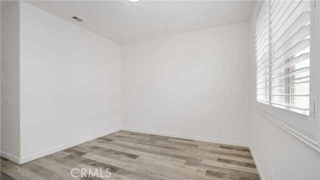 122 Fixie, Irvine CA: https://media.crmls.org/medias/e1e907ac-6146-4858-b272-5911464749c6.jpg