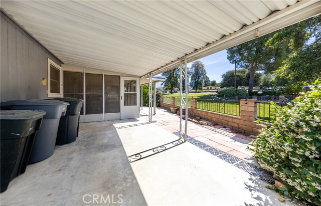 Detail Gallery Image 4 of 23 For 9401 Sharondale Rd, Calimesa,  CA 92320 - 2 Beds | 2 Baths