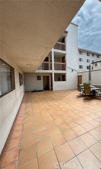 665 W 24th Street, San Pedro CA: https://media.crmls.org/medias/e1e98994-9469-46a7-a241-1da2b492960a.jpg