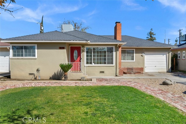Detail Gallery Image 1 of 45 For 404 W Robinson Ave, Fresno,  CA 93705 - 3 Beds | 2 Baths