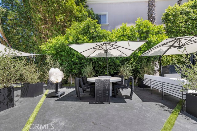 Detail Gallery Image 20 of 63 For 15117 Rayneta Dr, Sherman Oaks,  CA 91403 - 3 Beds | 2 Baths