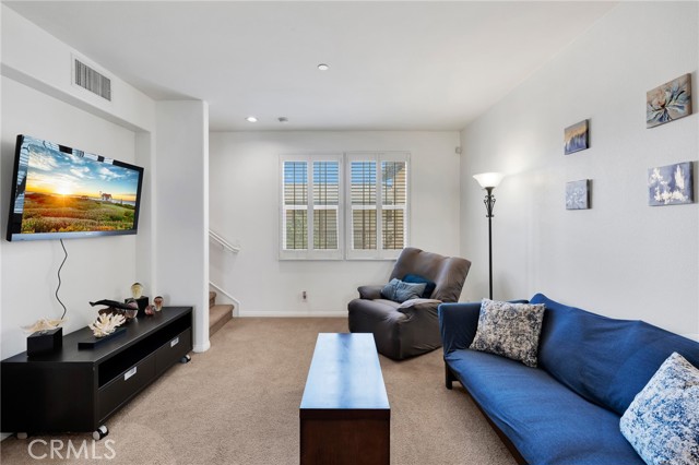 Detail Gallery Image 13 of 52 For 3262 S Westmont Ln #8,  Ontario,  CA 91761 - 2 Beds | 2 Baths