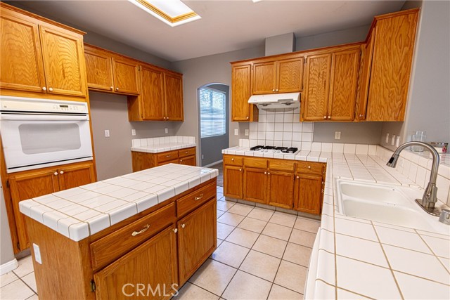 Detail Gallery Image 7 of 40 For 803 Mountain Park Dr, Bakersfield,  CA 93311 - 4 Beds | 3/1 Baths