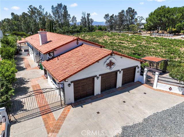 Detail Gallery Image 2 of 35 For 33735 Madera De Playa, Temecula,  CA 92592 - 3 Beds | 2/1 Baths