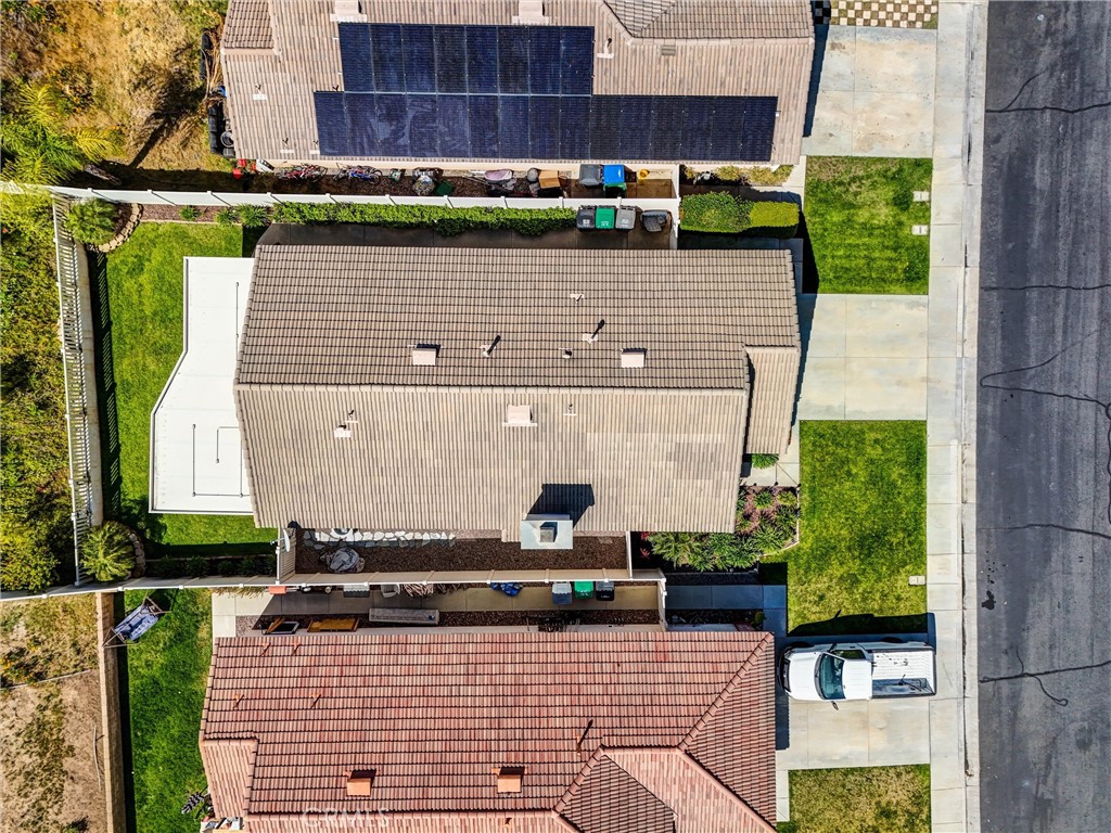 https://media.crmls.org/medias/e1eba489-d968-4350-862a-fcca84ca058f.jpg?preset=X-Large