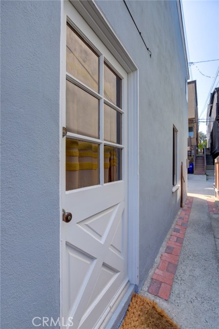 324 Rosecrans Avenue, Manhattan Beach, California 90266, 6 Bedrooms Bedrooms, ,4 BathroomsBathrooms,Residential,Sold,Rosecrans,SB21197761
