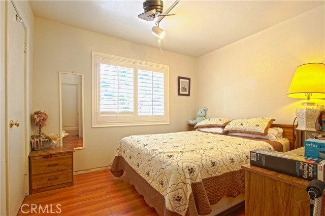 Image 11 of 21 For 17829 Burton Street