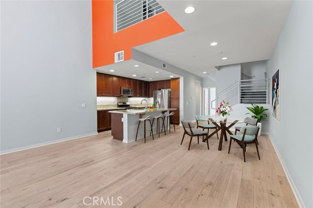 Detail Gallery Image 2 of 24 For 543 Rockefeller, Irvine,  CA 92612 - 2 Beds | 2/1 Baths