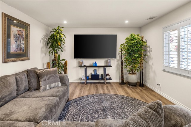 355 Glennora Way, Buellton CA: https://media.crmls.org/medias/e1ec2aee-68af-451b-bfc9-4faf5b3dc02c.jpg