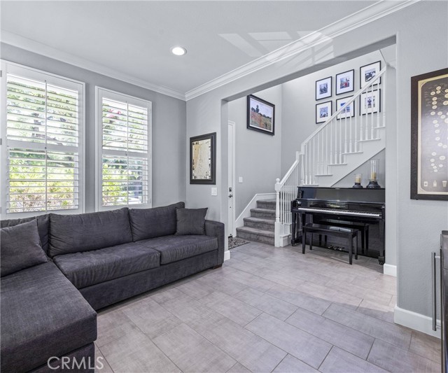 45 Coriander, Irvine CA: https://media.crmls.org/medias/e1ee4f59-02b8-4451-a44b-1f9b4de49c60.jpg