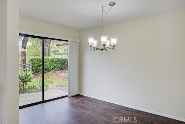 5006 Duverney, Laguna Woods CA: https://media.crmls.org/medias/e1ee9a47-dc62-4d7f-8dde-be7c1a9a8a2c.jpg