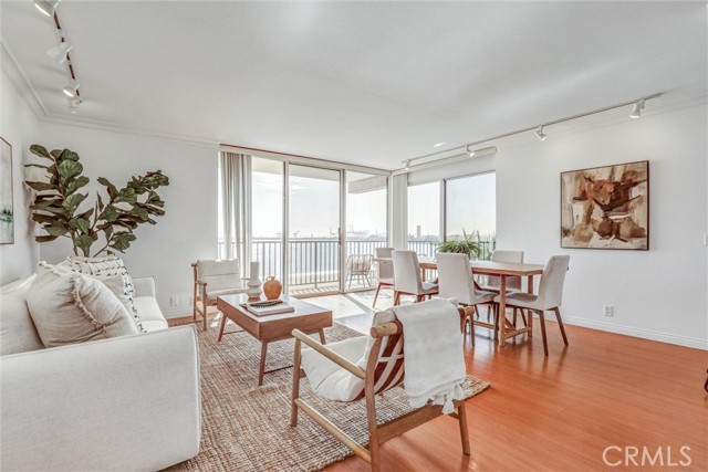 Detail Gallery Image 3 of 46 For 1750 E Ocean Bld #213,  Long Beach,  CA 90802 - 2 Beds | 2 Baths