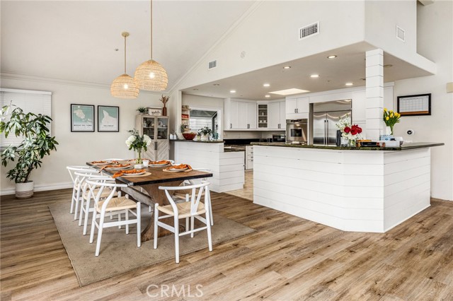 Detail Gallery Image 10 of 29 For 605 Avenida Los Flores, San Clemente,  CA 92672 - 4 Beds | 2/1 Baths