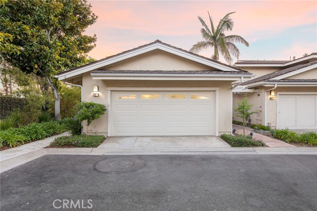 Glowing Southern California sunsets over the west facing backyard provide irresistible curb appeal.