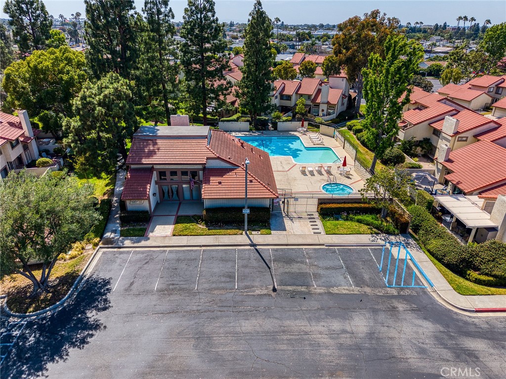 https://media.crmls.org/medias/e1f1ddc0-9239-4a2f-ac67-901e3339c55c.jpg?preset=X-Large