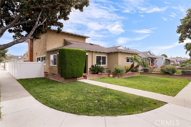 6164 Lorelei Avenue, Lakewood CA: https://media.crmls.org/medias/e1f1fe27-9c64-4ce6-a4e8-3ddd4098c4e4.jpg