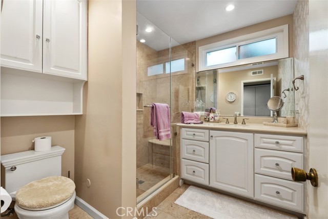 Detail Gallery Image 13 of 25 For 5851 Wellson Dr, Cypress,  CA 90630 - 3 Beds | 3 Baths