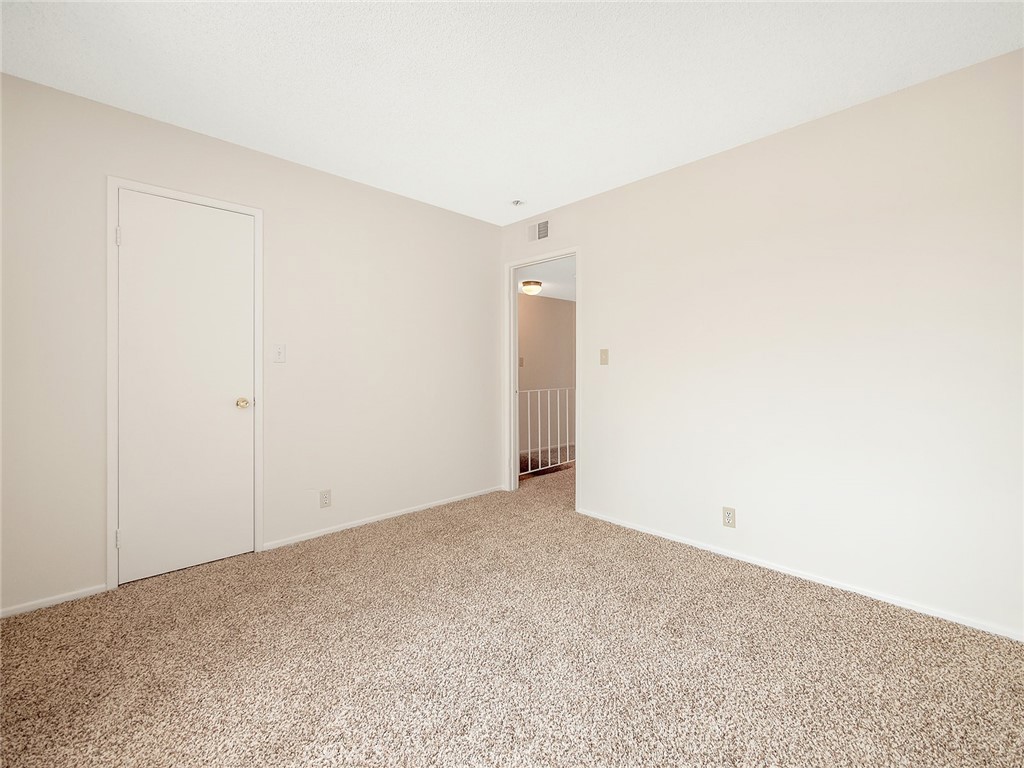 851 E 9th Street 205