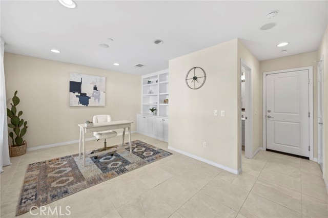 17539 Riverstone Court, Fountain Valley CA: https://media.crmls.org/medias/e1f32084-abe3-427f-9864-97ae93058062.jpg