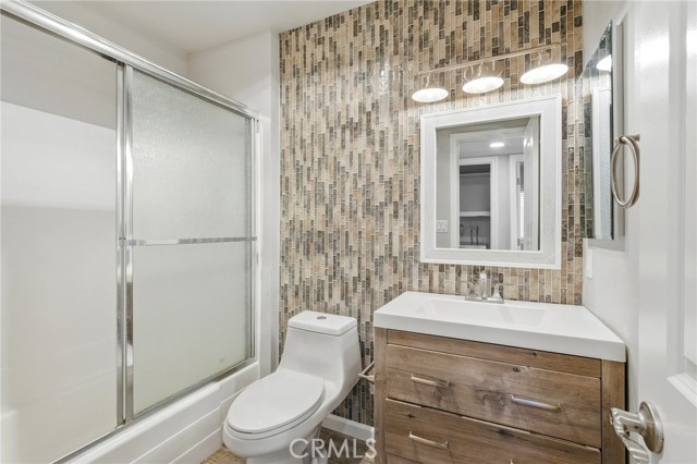 Detail Gallery Image 14 of 27 For 9950 Topanga Canyon Bld #58,  Chatsworth,  CA 91311 - 3 Beds | 2/1 Baths