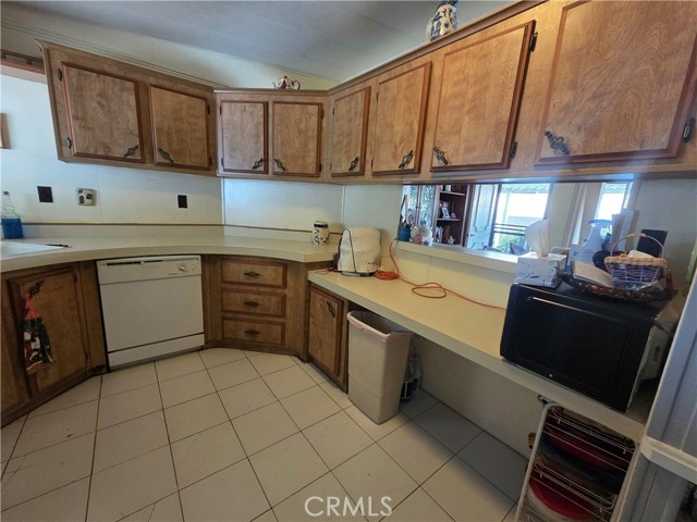 Detail Gallery Image 17 of 41 For 1550 Rimpau Ave #20,  Corona,  CA 92881 - 3 Beds | 2 Baths