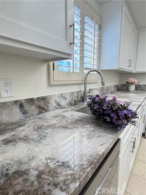 26109 Frampton Avenue, Harbor City CA: https://media.crmls.org/medias/e1f3f3f3-57e4-4984-9a3a-02436d566f59.jpg