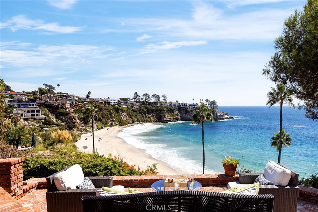 24 S La Senda Drive, Laguna Beach, CA 92651