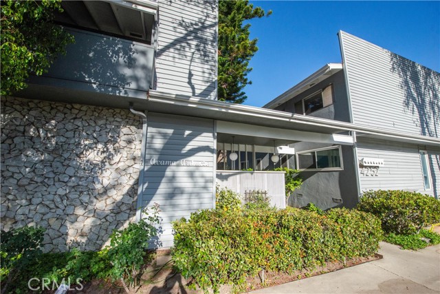 Detail Gallery Image 1 of 25 For 4252 Fair Ave #2,  North Hollywood,  CA 91602 - 2 Beds | 2 Baths