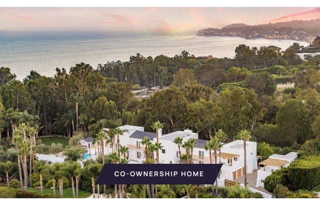 27405 Pacific Coast Highway, Malibu CA: https://media.crmls.org/medias/e1f47926-92da-44f9-bfc0-7598f5943e0f.jpg