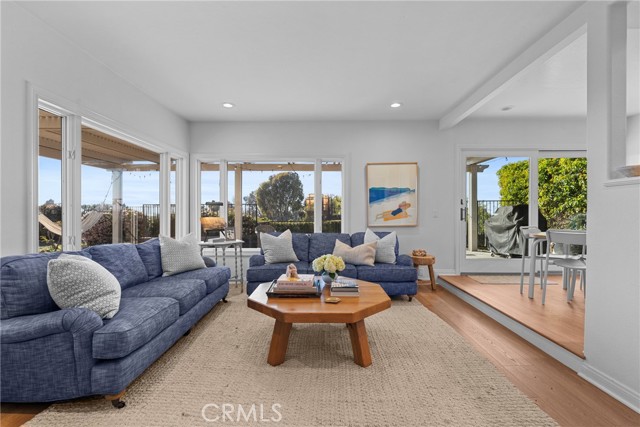 Detail Gallery Image 14 of 56 For 33341 Gelidum Cir, Dana Point,  CA 92629 - 3 Beds | 2/1 Baths