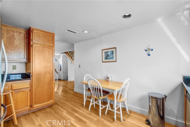 2300 Maple Ave, Torrance CA: https://media.crmls.org/medias/e1f5abad-2d58-402b-9b39-ec8631c9ba46.jpg