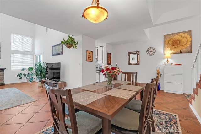 Detail Gallery Image 12 of 50 For 18645 Hatteras St #230,  Tarzana,  CA 91356 - 3 Beds | 2 Baths