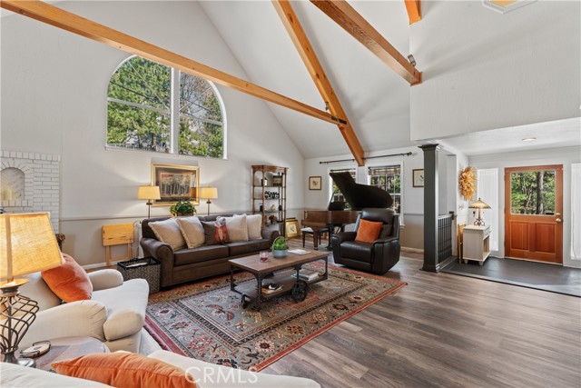 Detail Gallery Image 6 of 49 For 27847 St Bernard Ln, Lake Arrowhead,  CA 92352 - 3 Beds | 3 Baths