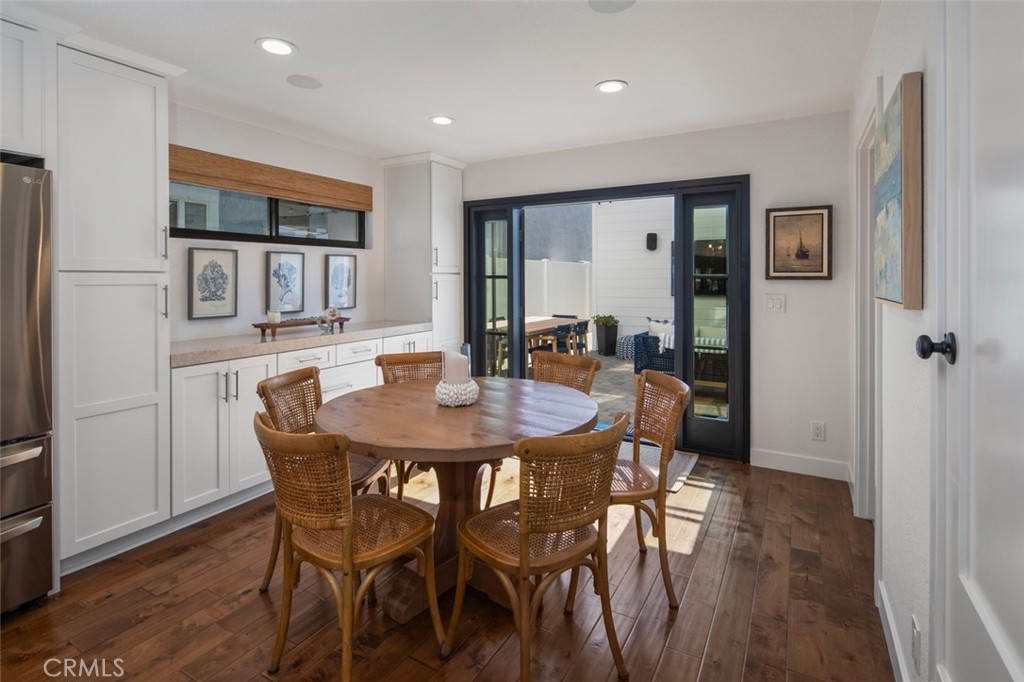 E1f81261 51ec 409e 9965 97fd35b53076