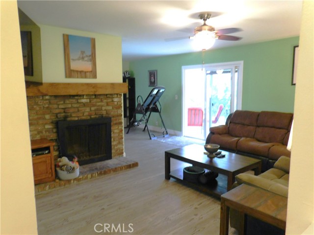 Detail Gallery Image 6 of 56 For 2669 W Russell Ave, Anaheim,  CA 92801 - 3 Beds | 2 Baths