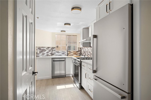 Detail Gallery Image 13 of 29 For 537 N Adams St #207,  Glendale,  CA 91206 - 2 Beds | 2/1 Baths