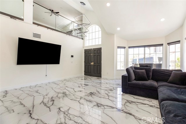 20128 Cavern Court, Saugus CA: https://media.crmls.org/medias/e1f88a59-33eb-4cb7-9c72-c0ec31facd70.jpg