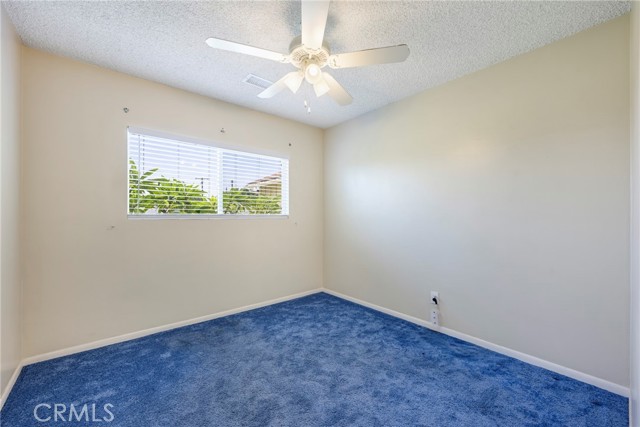 428 S Rosalinda Avenue, Azusa CA: https://media.crmls.org/medias/e1f8ed74-5680-4494-af6f-ad5094d88438.jpg