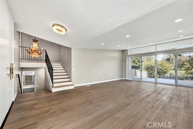 Detail Gallery Image 9 of 47 For 4338 Fairway Dr, Lakewood,  CA 90712 - 4 Beds | 3/1 Baths