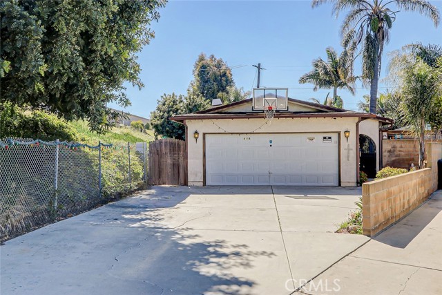 Detail Gallery Image 1 of 36 For 4118 W 168th St, Lawndale,  CA 90260 - 3 Beds | 2 Baths