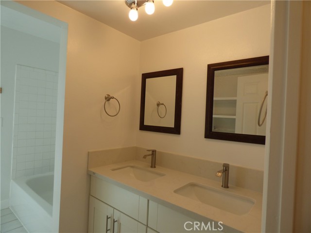 38565 Malby Avenue, Palmdale CA: https://media.crmls.org/medias/e1fb21e7-eb01-463e-80a7-ff8d4f1c6464.jpg