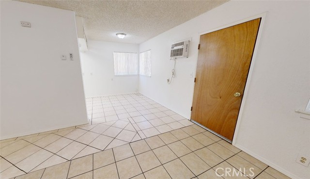 Detail Gallery Image 6 of 19 For 38539 35th St, Palmdale,  CA 93550 - 4 Beds | 2 Baths
