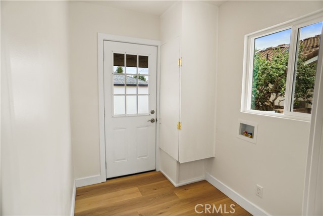 Detail Gallery Image 14 of 17 For 10324 Haskell Ave, Granada Hills,  CA 91344 - 3 Beds | 2 Baths