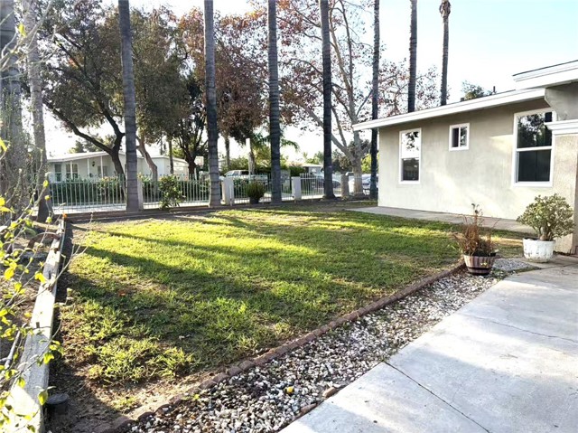 Detail Gallery Image 13 of 17 For 1909 E Walnut Creek, West Covina,  CA 91791 - 4 Beds | 2 Baths