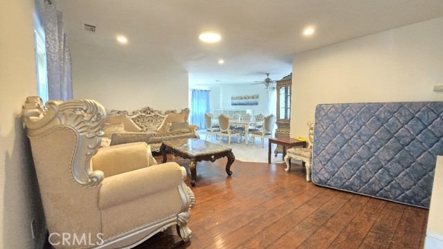 Detail Gallery Image 5 of 16 For 11708 Cherrylee Dr, El Monte,  CA 91732 - 5 Beds | 4 Baths