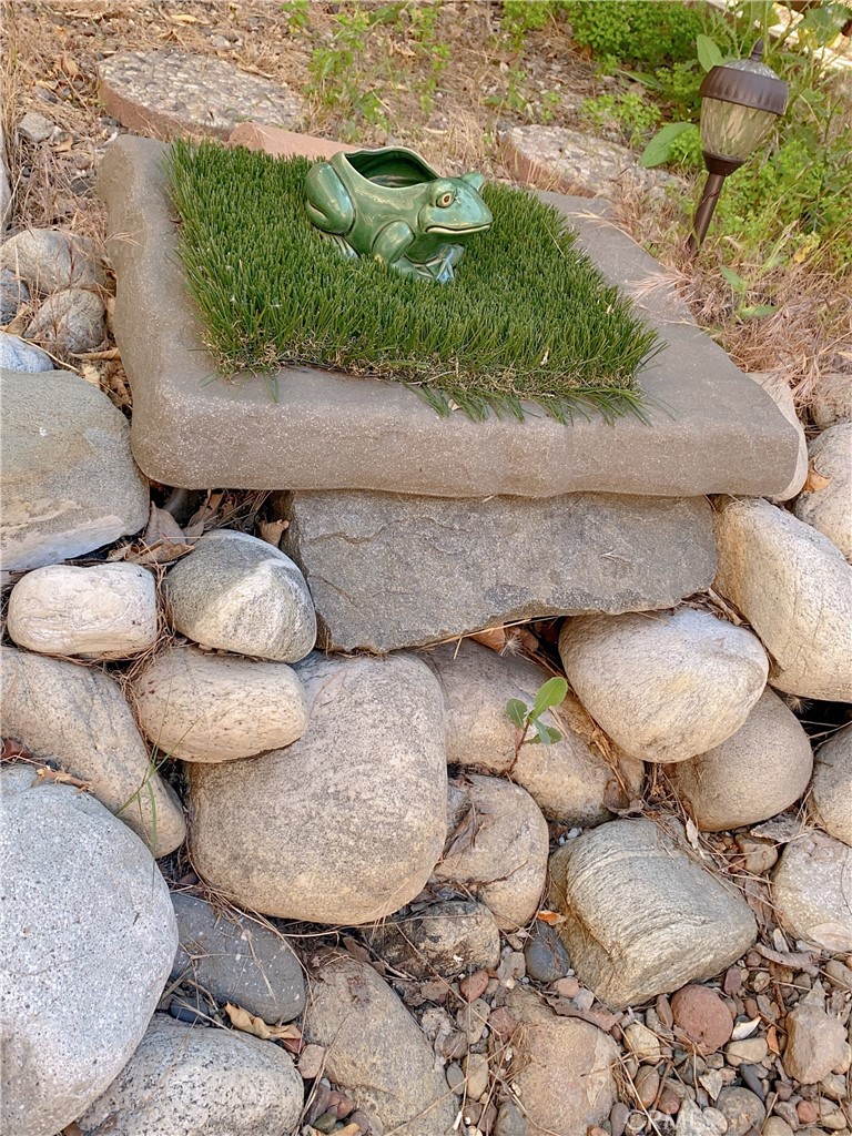 https://media.crmls.org/medias/e1fcbe54-a065-4d5e-951d-73de973ce2ca.jpg?preset=X-Large