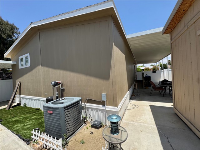 28876 Calle De La Paz, Murrieta CA: https://media.crmls.org/medias/e1fd316b-a443-4584-bbc5-6f9427c3bcc6.jpg
