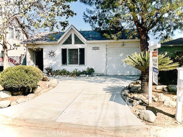 Detail Gallery Image 4 of 21 For 10742 Sharon Ave, Sunland,  CA 91040 - 3 Beds | 2 Baths