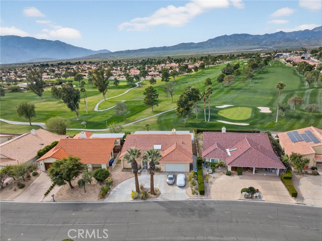 Detail Gallery Image 4 of 43 For 8841 Oakmount Bld, Desert Hot Springs,  CA 92240 - 3 Beds | 2/1 Baths